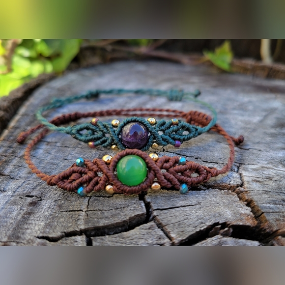 Handmade Gemstone Macrame Bracelet - Picture 2 of 6